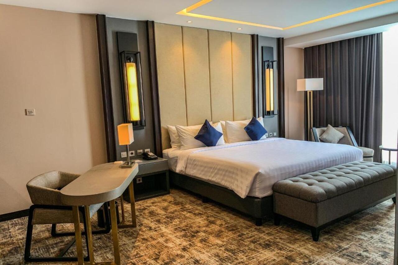 Aston Sidoarjo City Hotel & Conference Center Dış mekan fotoğraf