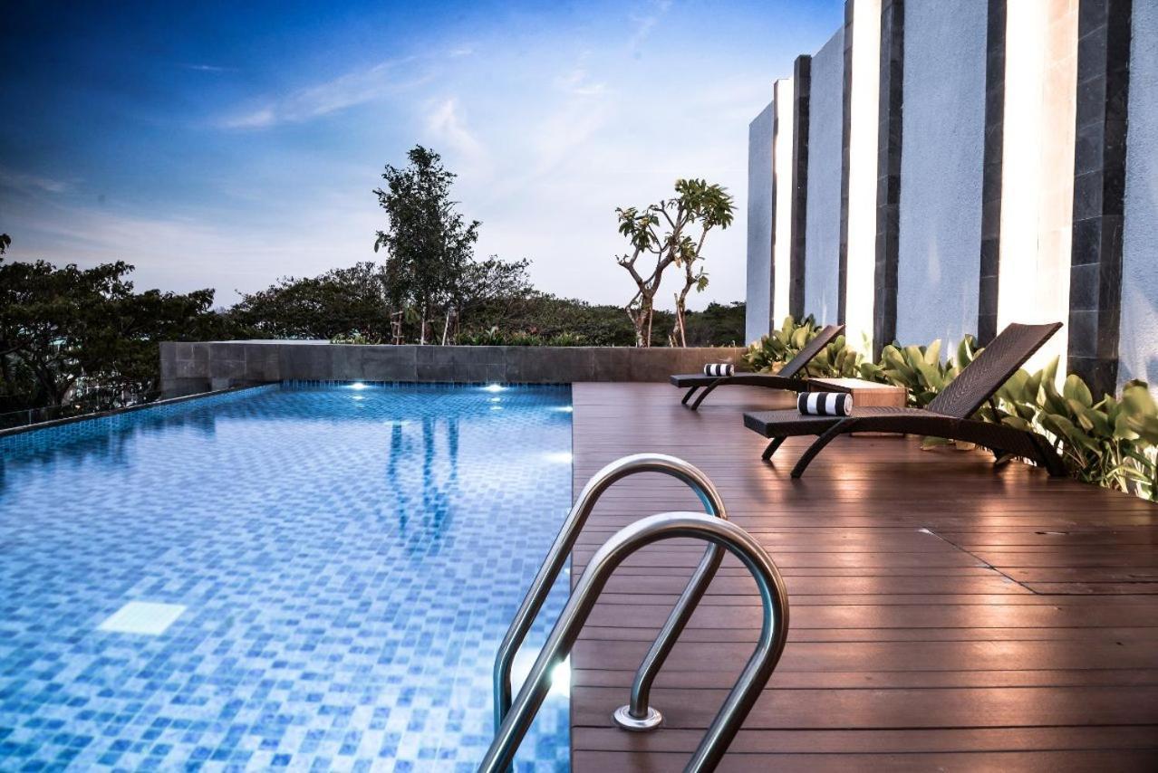 Aston Sidoarjo City Hotel & Conference Center Dış mekan fotoğraf